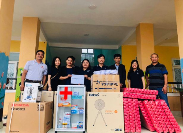 Chiến dịch Đến trường cùng em - Quyên góp sách vở và đồ dùng học tập cho học sinh Quảng Bình sau lũ 